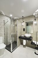 Petit Palace Triball