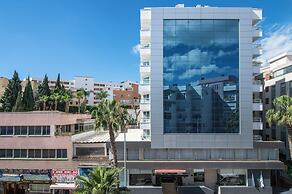 Hotel Costa Málaga (Adutls Recommended) by Pierre & Vacances