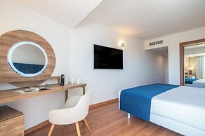 Hotel Costa Málaga (Adutls Recommended) by Pierre & Vacances