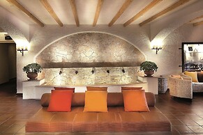 COLONNA GRAND HOTEL CAPO TESTA, a Colonna Luxury Beach Hotel, Santa Te