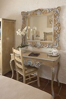 COLONNA GRAND HOTEL CAPO TESTA, a Colonna Luxury Beach Hotel, Santa Te