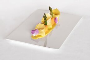 COLONNA GRAND HOTEL CAPO TESTA, a Colonna Luxury Beach Hotel, Santa Te