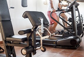 COLONNA GRAND HOTEL CAPO TESTA, a Colonna Luxury Beach Hotel, Santa Te