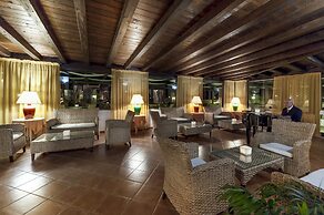 COLONNA GRAND HOTEL CAPO TESTA, a Colonna Luxury Beach Hotel, Santa Te