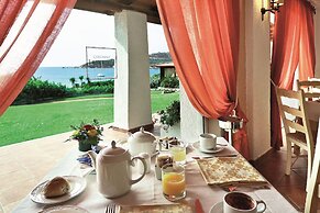 COLONNA GRAND HOTEL CAPO TESTA, a Colonna Luxury Beach Hotel, Santa Te