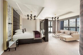 DoubleTree by Hilton Edinburgh - Queensferry Crossing