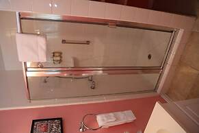 The Tides Laguna Beach