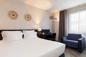 Chromatics Hotel & Restaurant The Hill Club by happyculture