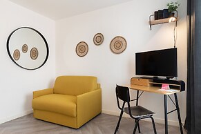 Chromatics Hotel & Restaurant The Hill Club by happyculture