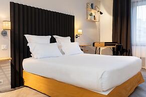 Chromatics Hotel & Restaurant The Hill Club by happyculture
