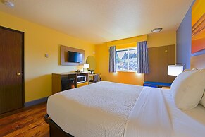 Coastal Inn by OYO Lincoln City - Oregon Coast Hwy