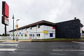 Coastal Inn by OYO Lincoln City - Oregon Coast Hwy