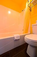 Coastal Inn by OYO Lincoln City - Oregon Coast Hwy