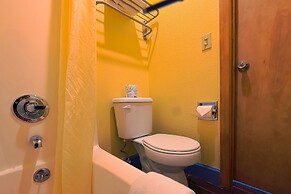 Coastal Inn by OYO Lincoln City - Oregon Coast Hwy