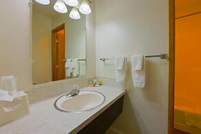 Coastal Inn by OYO Lincoln City - Oregon Coast Hwy