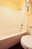 Coastal Inn by OYO Lincoln City - Oregon Coast Hwy