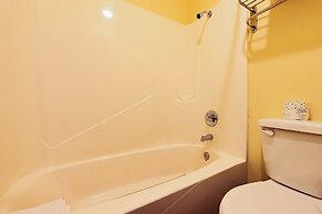 Coastal Inn by OYO Lincoln City - Oregon Coast Hwy