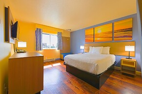 Coastal Inn by OYO Lincoln City - Oregon Coast Hwy