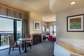 Shoreline Inn & Conference Center, Ascend Hotel Collection