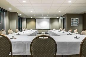 Shoreline Inn & Conference Center, Ascend Hotel Collection