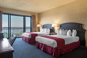 Shoreline Inn & Conference Center, Ascend Hotel Collection