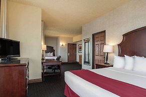 Shoreline Inn & Conference Center, Ascend Hotel Collection