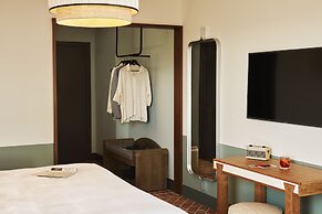 The Hoxton Poblenou
