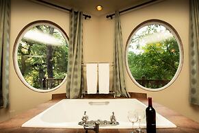 Creekhaven Inn & Spa