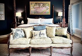 Creekhaven Inn & Spa