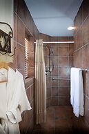 Creekhaven Inn & Spa