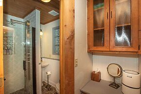 Creekhaven Inn & Spa