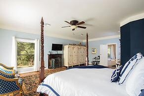 Creekhaven Inn & Spa