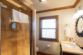 Creekhaven Inn & Spa