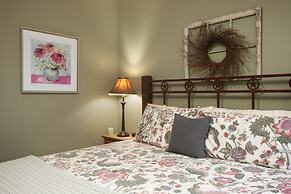 Creekhaven Inn & Spa