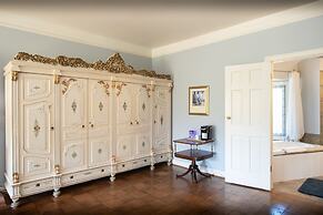 Creekhaven Inn & Spa