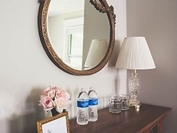 Katy House Bed and Breakfast