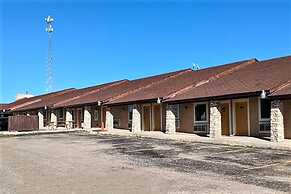 OYO Hotel Junction TX I-10