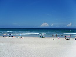 Home2 Suites by Hilton Ormond Beach Oceanfront