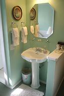 Kangaroo House B&B on Orcas Island