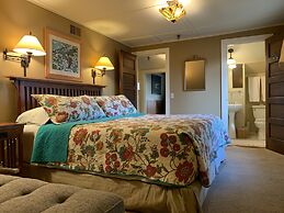 Kangaroo House B&B on Orcas Island