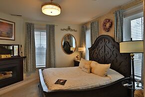 Cloran Mansion Bed & Breakfast