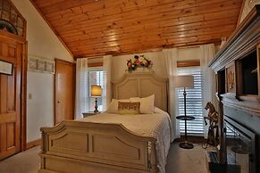 Cloran Mansion Bed & Breakfast