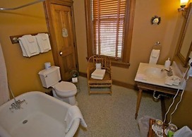 Boyden House Inn B&B