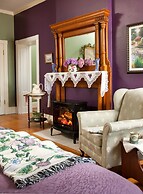 B. F. Hiestand House Bed & Breakfast