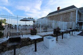 InnSeason Resorts Captain's Quarters