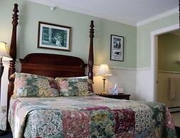 Kearsarge Inn