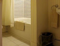 Kearsarge Inn