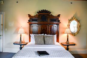 The Sayre Mansion Inn