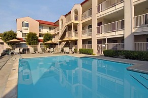 California Inn & Suites Rancho Cordova - Sacramento