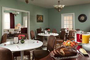 Beech Tree Inn & Cottage